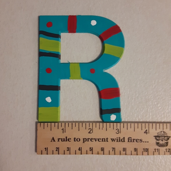 HANDPAINTED INITIAL LETTER R - Picture 3 of 4